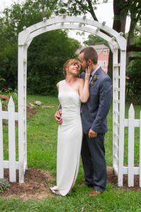 Bride Groom Kiss